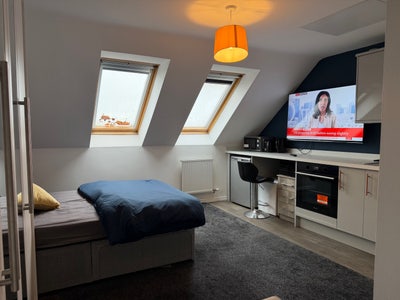 Double deluxe rooms all bills inc fibre optic  Main Photo