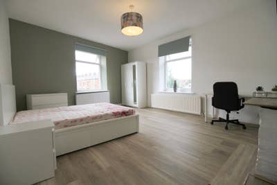 House Share newly refurbished house Main Photo