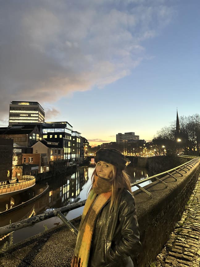 Friendly 22-year-old female seeking roommates Main Photo