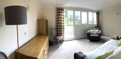 Dual level, 2 bed apartment with green views Main Photo