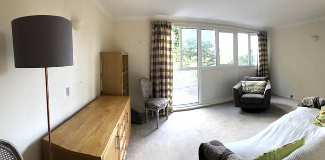 Dual level, 2 bed apartment with green views Main Photo