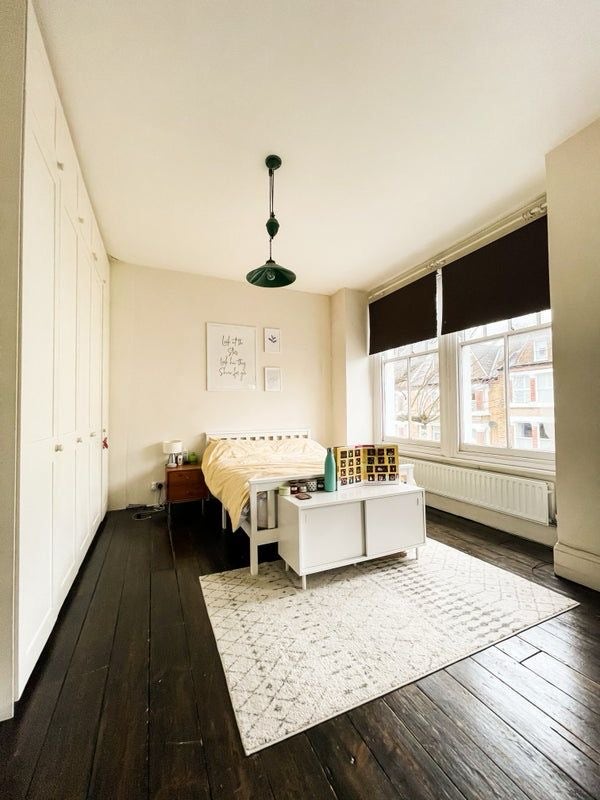 Double Room in Large House in Earlsfield Main Photo