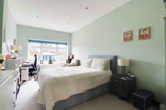 2a Peaks Hill, Purley, CR8 3JE Main Photo