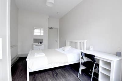 🏡 Spacious 6-Bed Professional House Share, LE3 Main Photo