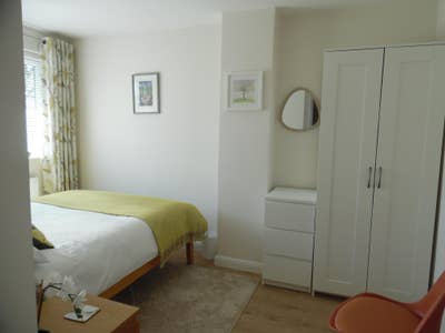 Double Room Mon-Fri Furnished Main Photo