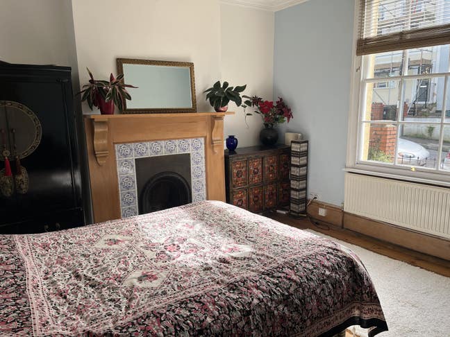 Bright and airy double room Main Photo