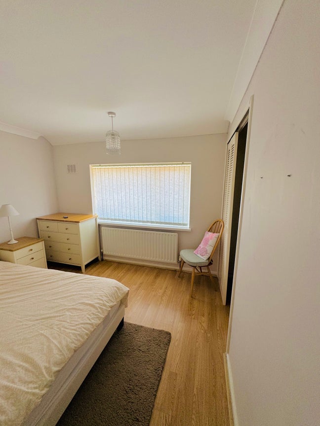  3-Bed house to be shared with 1 Person. Main Photo