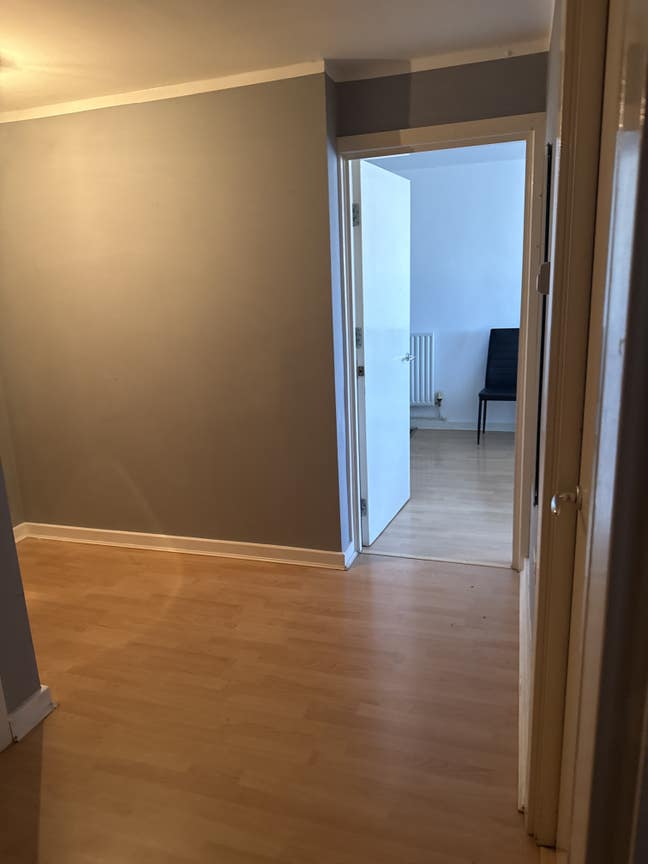 A room In a new aparment meant in Mansfield  Main Photo