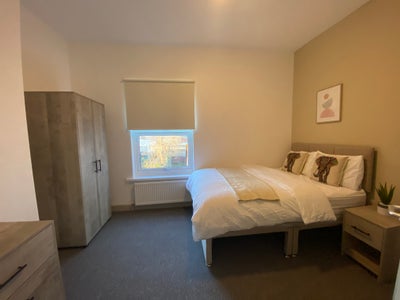 Modern Ensuite Room Close to Centrum 100 Main Photo