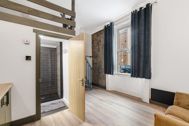 Wonderful Wolsdon - Huge Ensuite Rooms!🛏️🚿 Main Photo