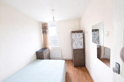 Dbl Rm in Canarywharf*&pound;500 Deposit Only*Teviot St* Main Photo