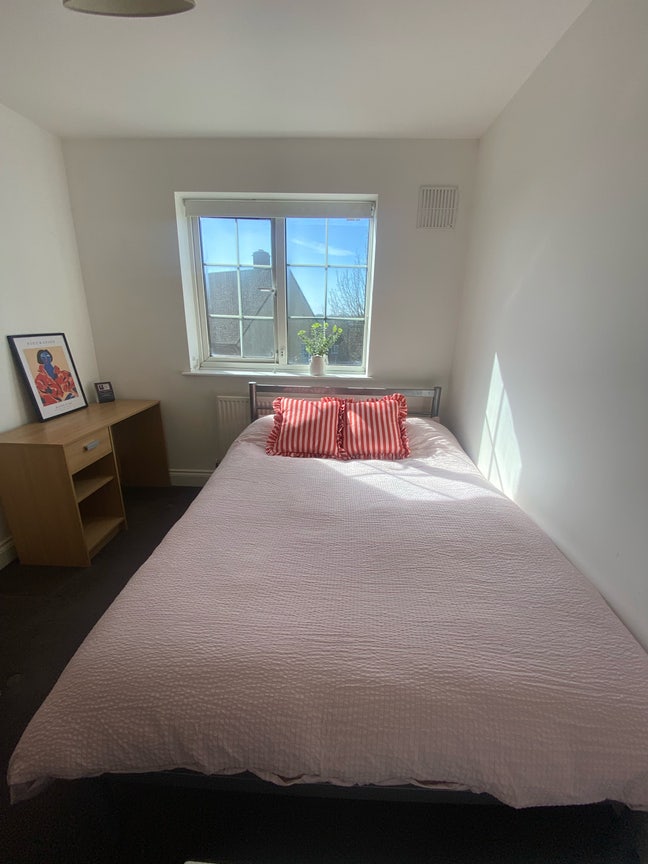 😊Friendly House looking for Mature Housemate  Main Photo