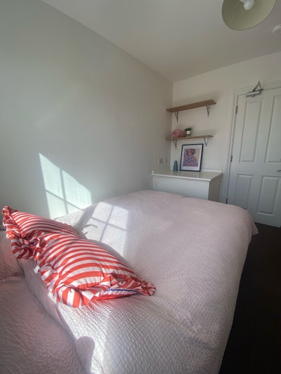💥🏡One Week Free Rent - Chilled House!  Main Photo