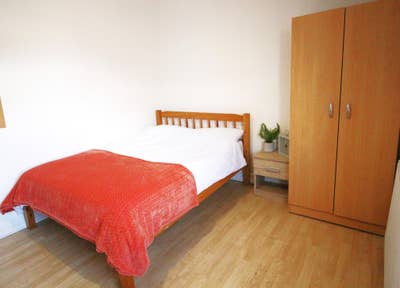 🏠 Bright Double Room  &pound;50 off on 1St Month Rent !🌟 Main Photo
