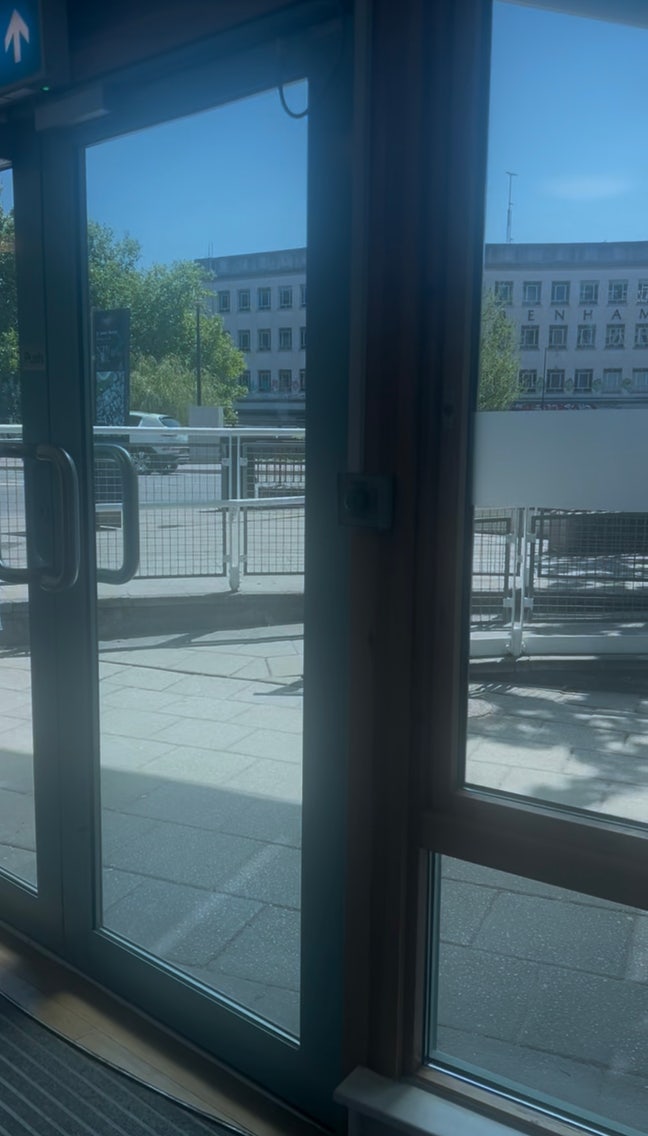 Looking for flatmate - 2 bed flat - ASAP move in Main Photo