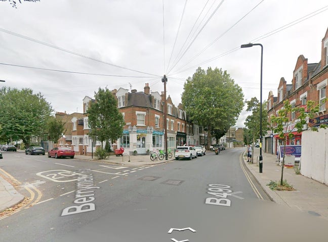 DSS - Studio Flat Available in Acton Ealing W4 Main Photo