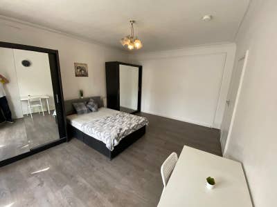 ✨ 🛌 Master Double Room to Let in- Finchley Centra Main Photo