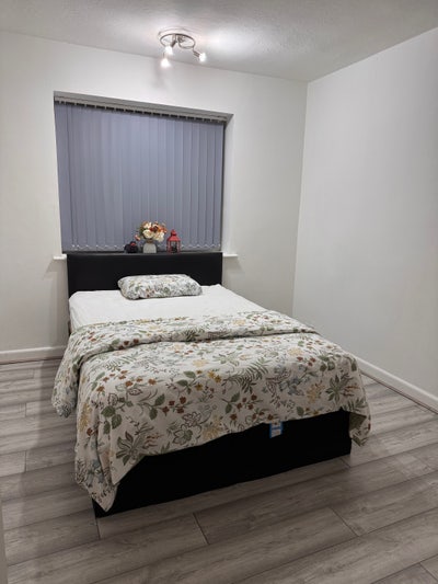 Double room available for rent 🏡 Main Photo