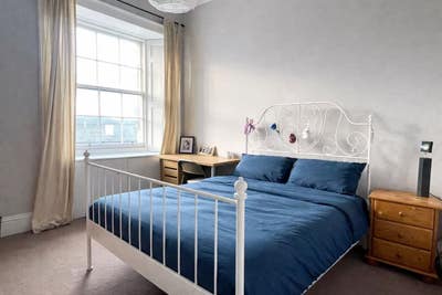 Spacious Double Room by Meadows (EH9) – Bills Inc Main Photo