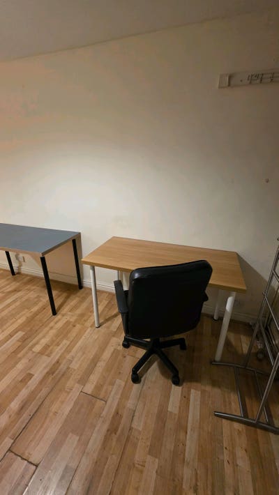 Double bedroom available  Main Photo