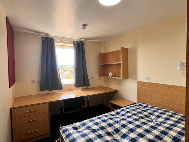 Student accommodation sublet Main Photo