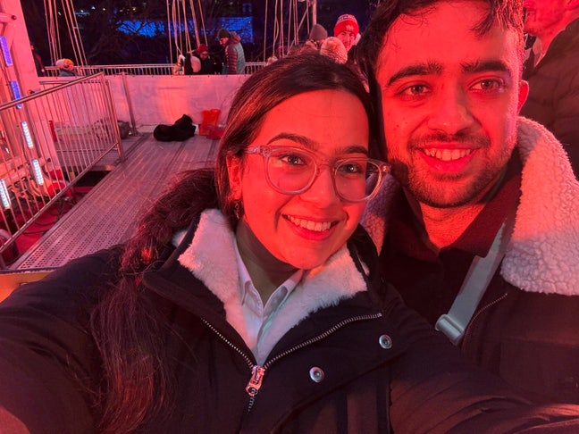 Professional Couple Looking for a Room - Reading Main Photo