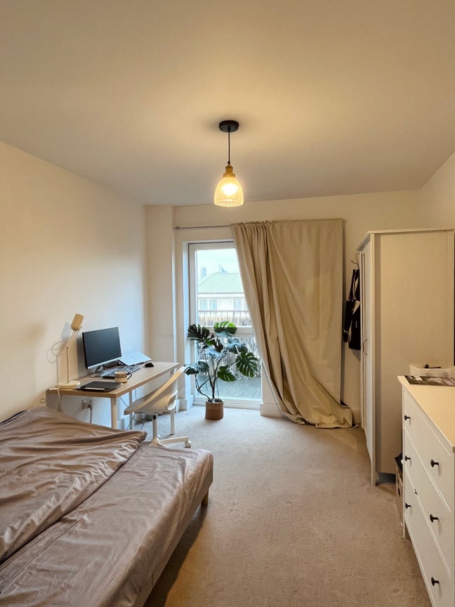 Room Available for Lease Takeover in Bermondsey  Main Photo