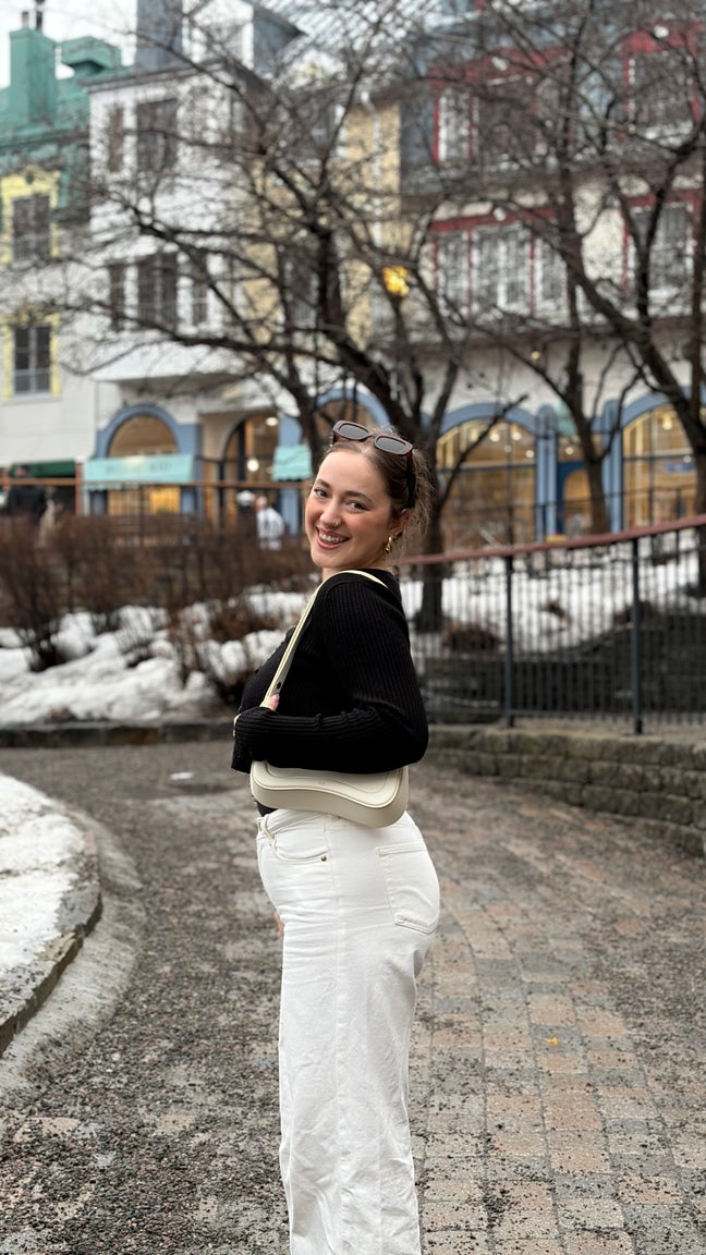 Canadian Looking for a Room beginning in May! Main Photo