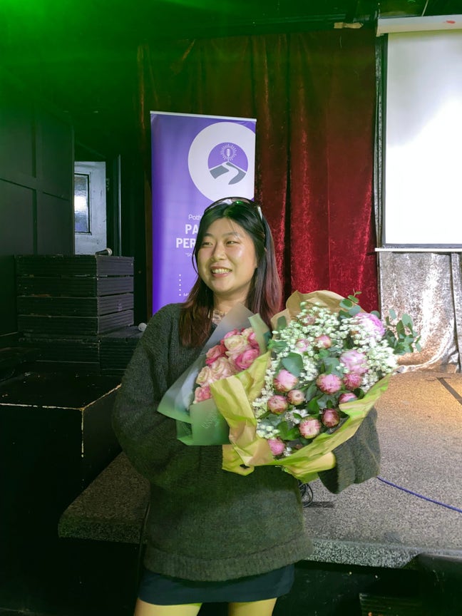 Room wanted: 26yo girl looking in W/SW London Main Photo