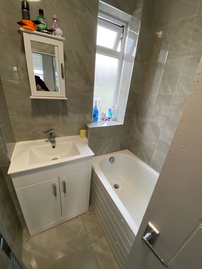 Amazing double room available now Main Photo