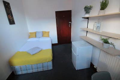 Prime location - Double Room | All Inclusive Bills Main Photo