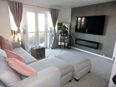 Homely 1 Bed Flat - 7 Mins to East Croydon Station Main Photo