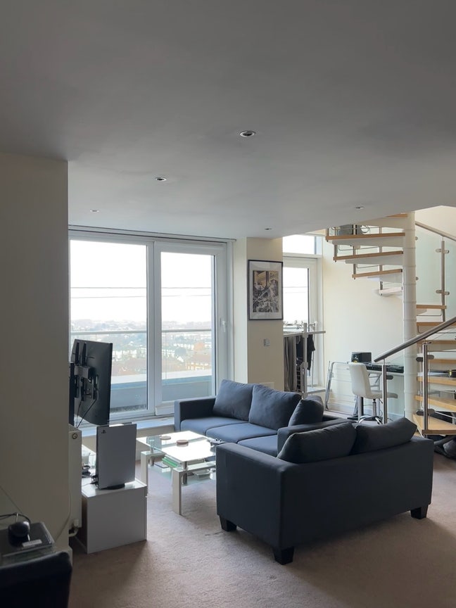 A double room in a stunning flat ✨girls only Main Photo