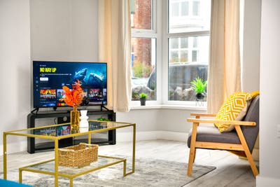 Contractors & Long Stays Sleeps 5 With Parking Main Photo