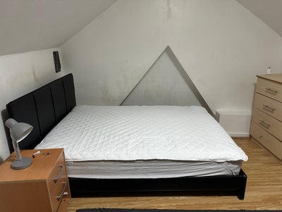  1 furnished double loft room in a shared house  Main Photo