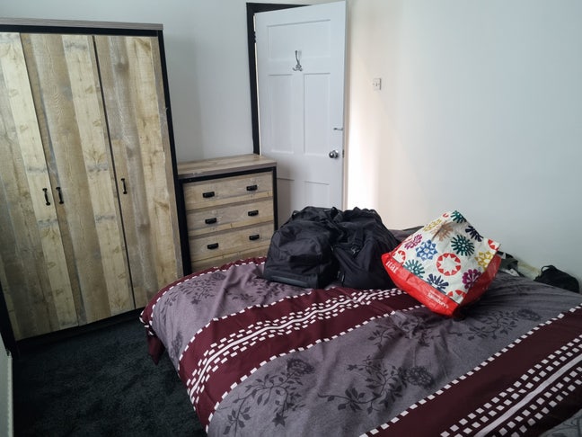 Double room, nice area (New Moston) 1st April  Main Photo
