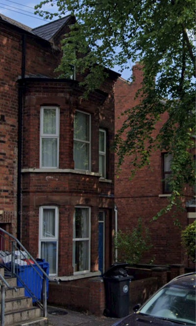 Room available for rent in Stranmillis house Main Photo