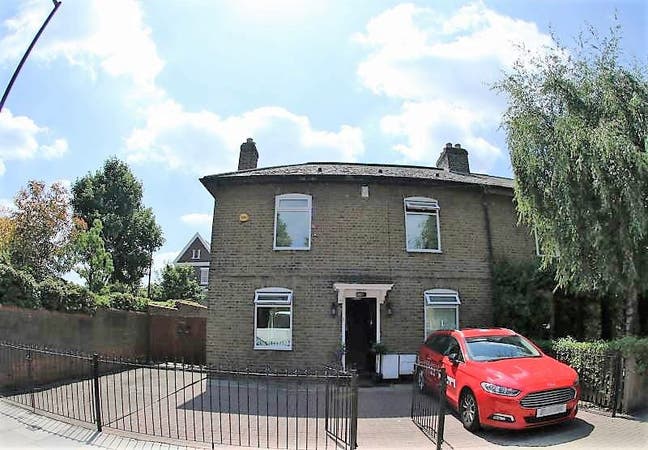 Ensuite XL Double - C.Wharf house Garden BILLS inc Main Photo