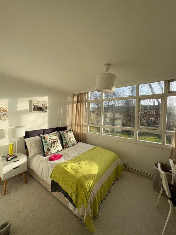 Double room in two bed Putney flat 🍃 Main Photo