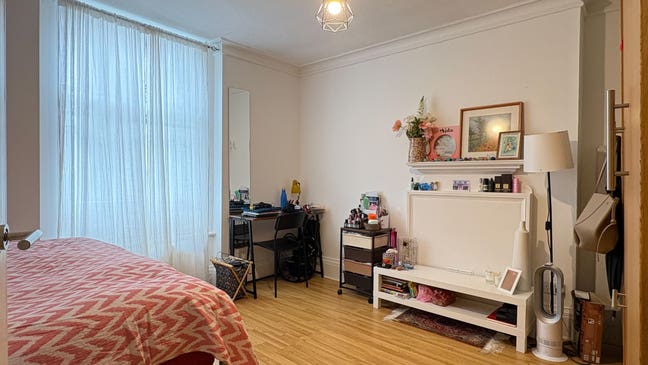 3 Bedroom Flat in Bloomsbury Holborn   Main Photo