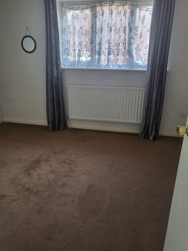 1 bedroom house in chatham to rent ME5 area  Main Photo