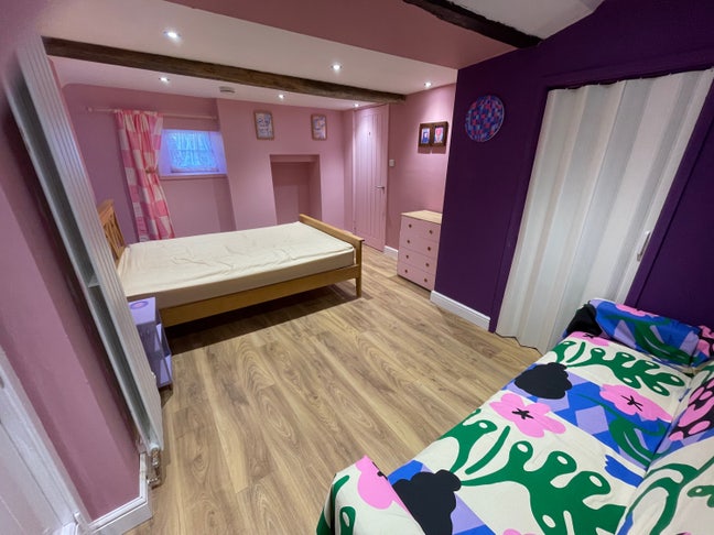 Rooms to Rent - No deposit- Bills included Main Photo