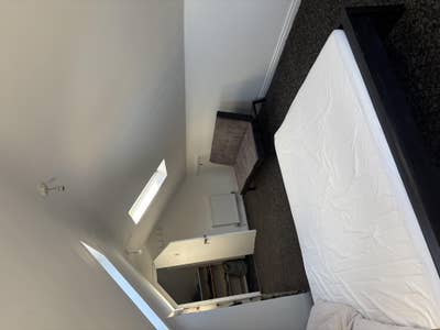 Large loft bedroom  Main Photo