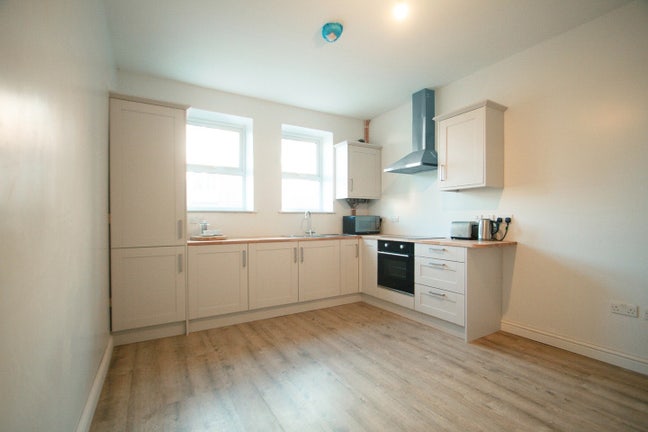 Renovated 2 bed flat in Connah’s Quay Main Photo