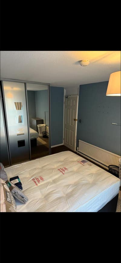 1 single room in newly decorated house. Main Photo
