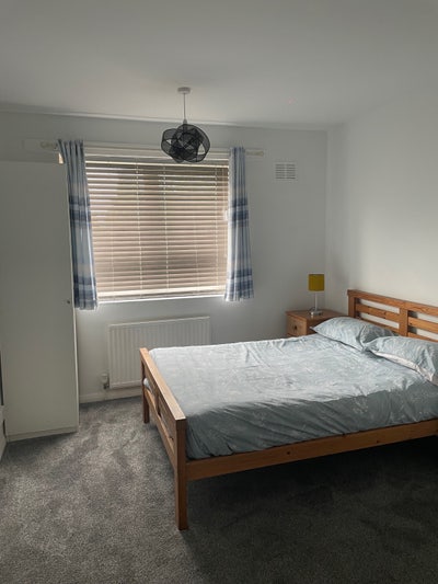 Spacious Double bedroom  Main Photo