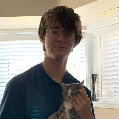 20 year old Male seeks a single or double room Main Photo