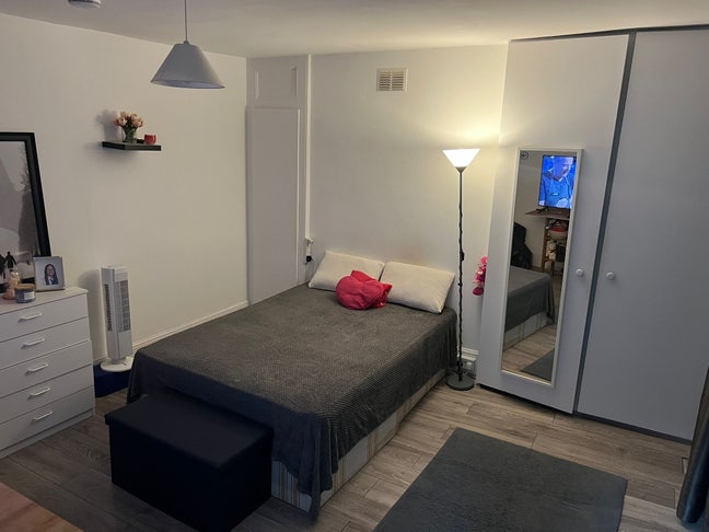 Big Ensuit Room - Wood Green Main Photo