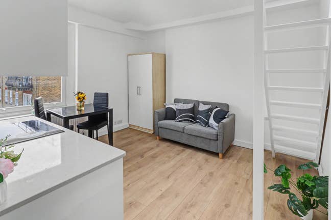Newly Refurbished Mezzanine Studio Camden Road Main Photo