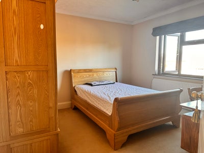 Double Room Available in Sharing Basis Main Photo